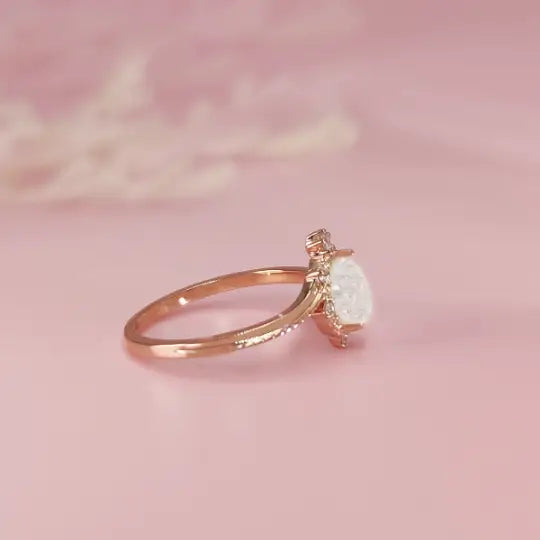 Teardrop Ashes Ring - Elegant Memorial Jewelry