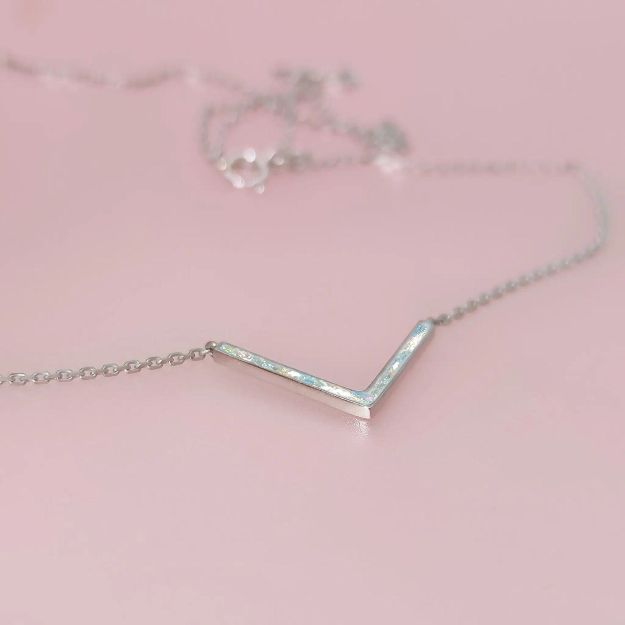 Personalized Ashes Necklace: Cherish Your Loved One