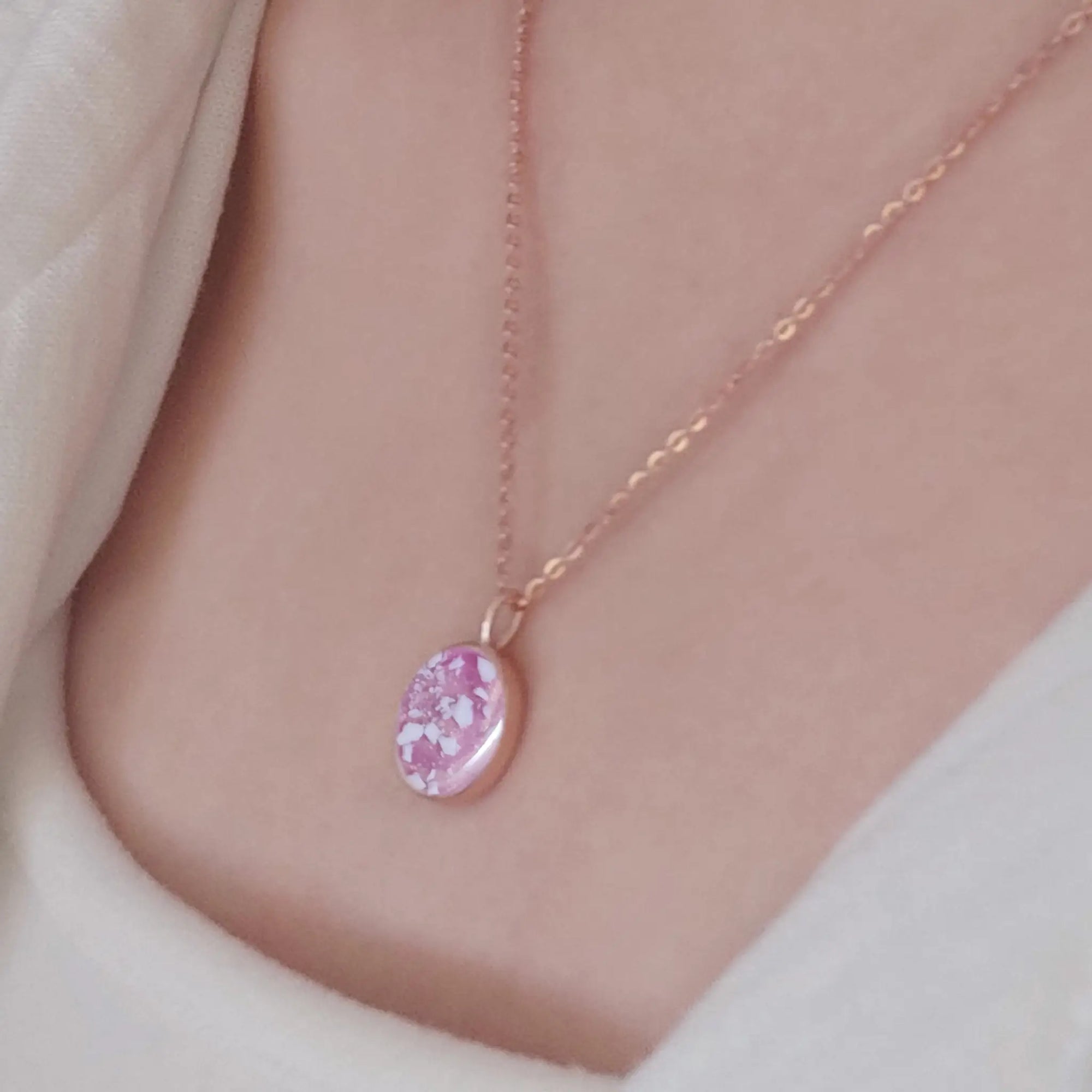 Personalized Ashes Necklace: Cherish Memories Forever