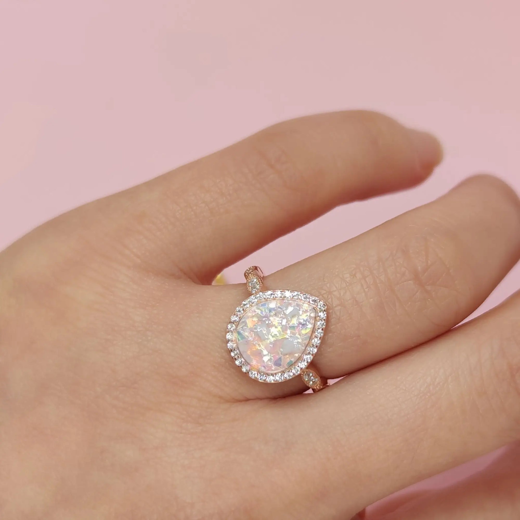 Handcrafted Lumina Essence Ashes Ring in Rose Gold