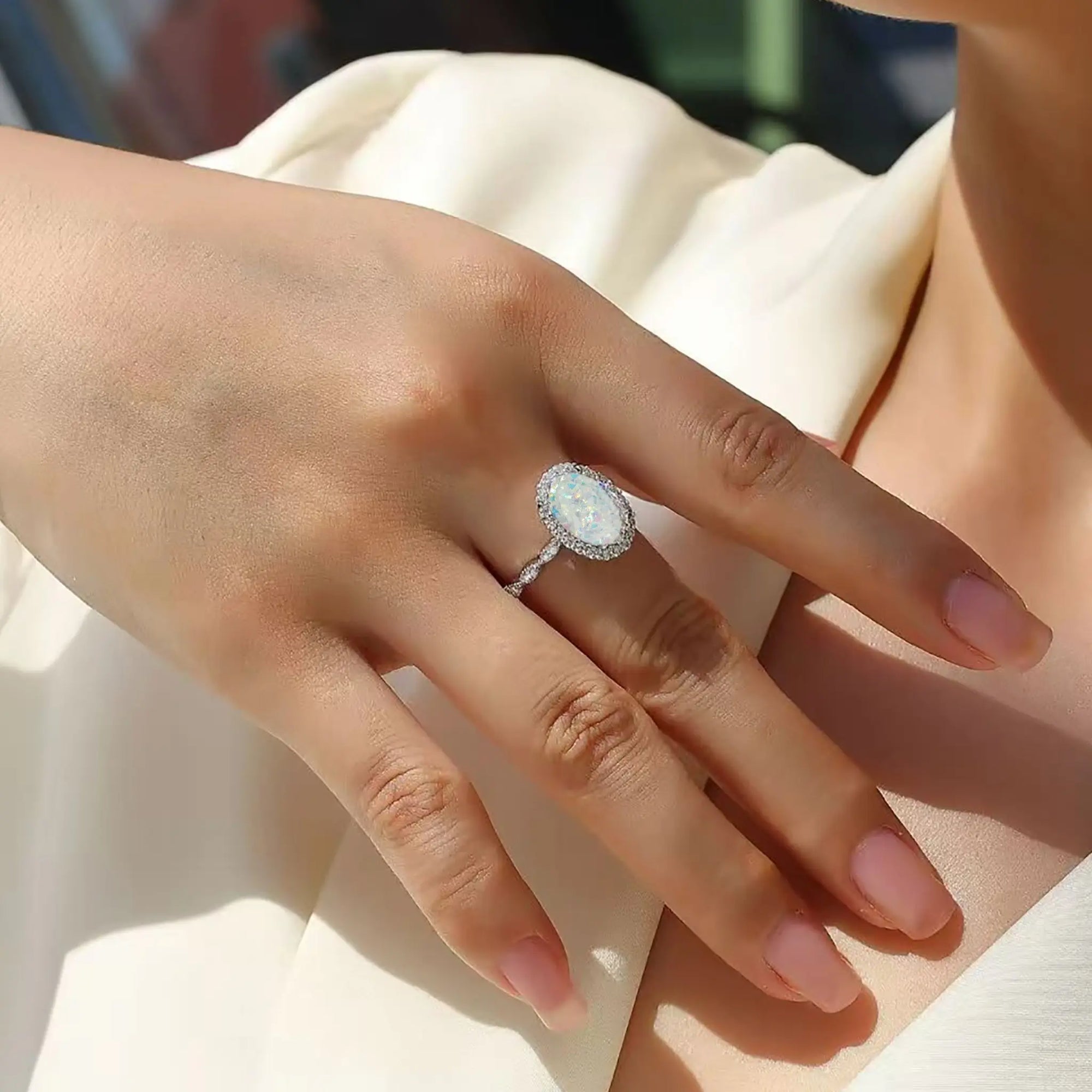 Luminous Aura: Elegant Memorial Ashes Ring