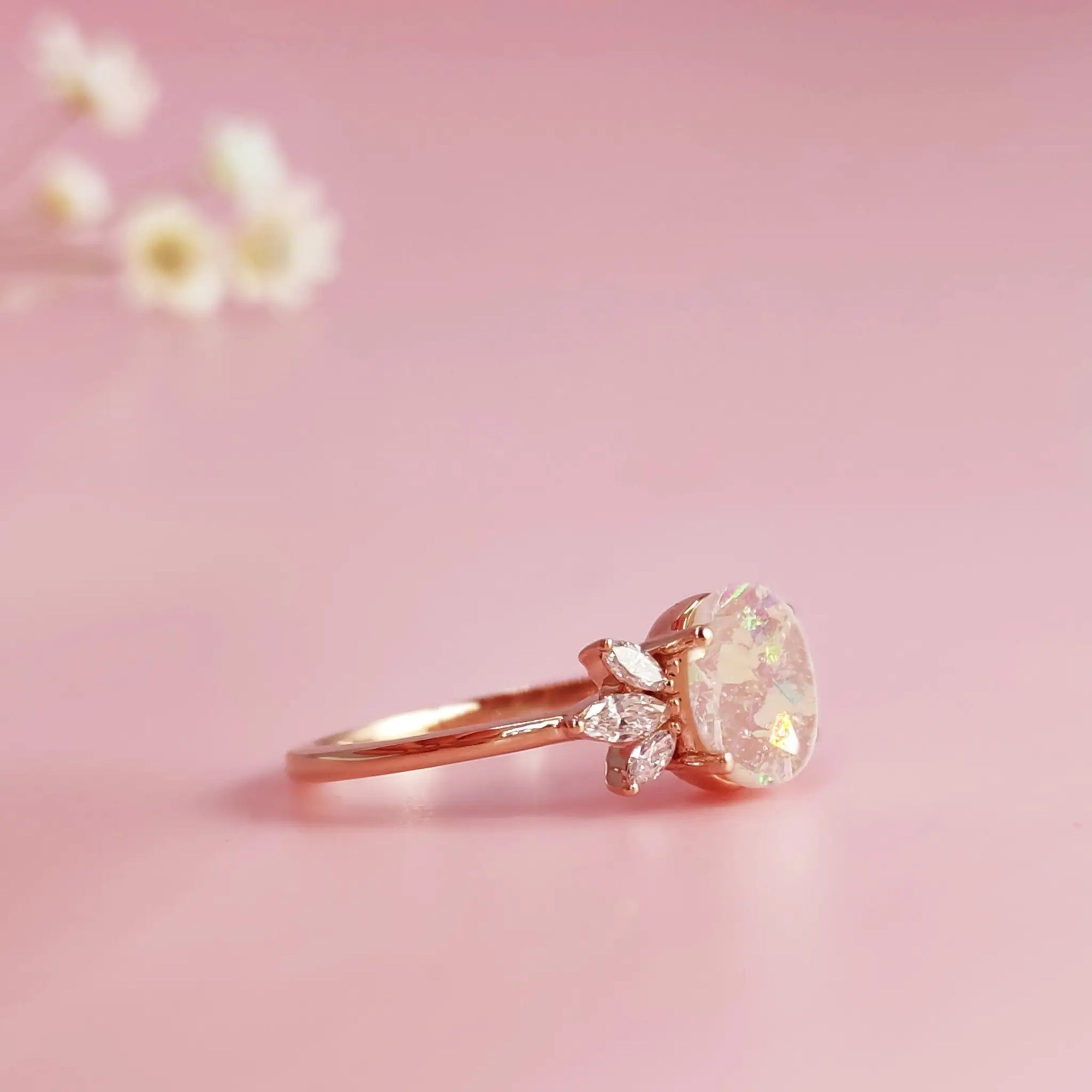 Personalized Ashes Ring: A Unique Tribute