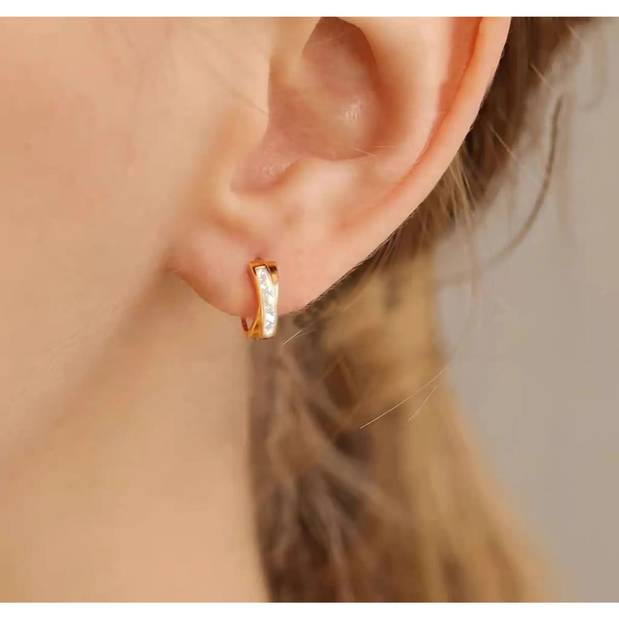 Unique Ashes Earrings: A Thoughtful Gift for Loved Ones