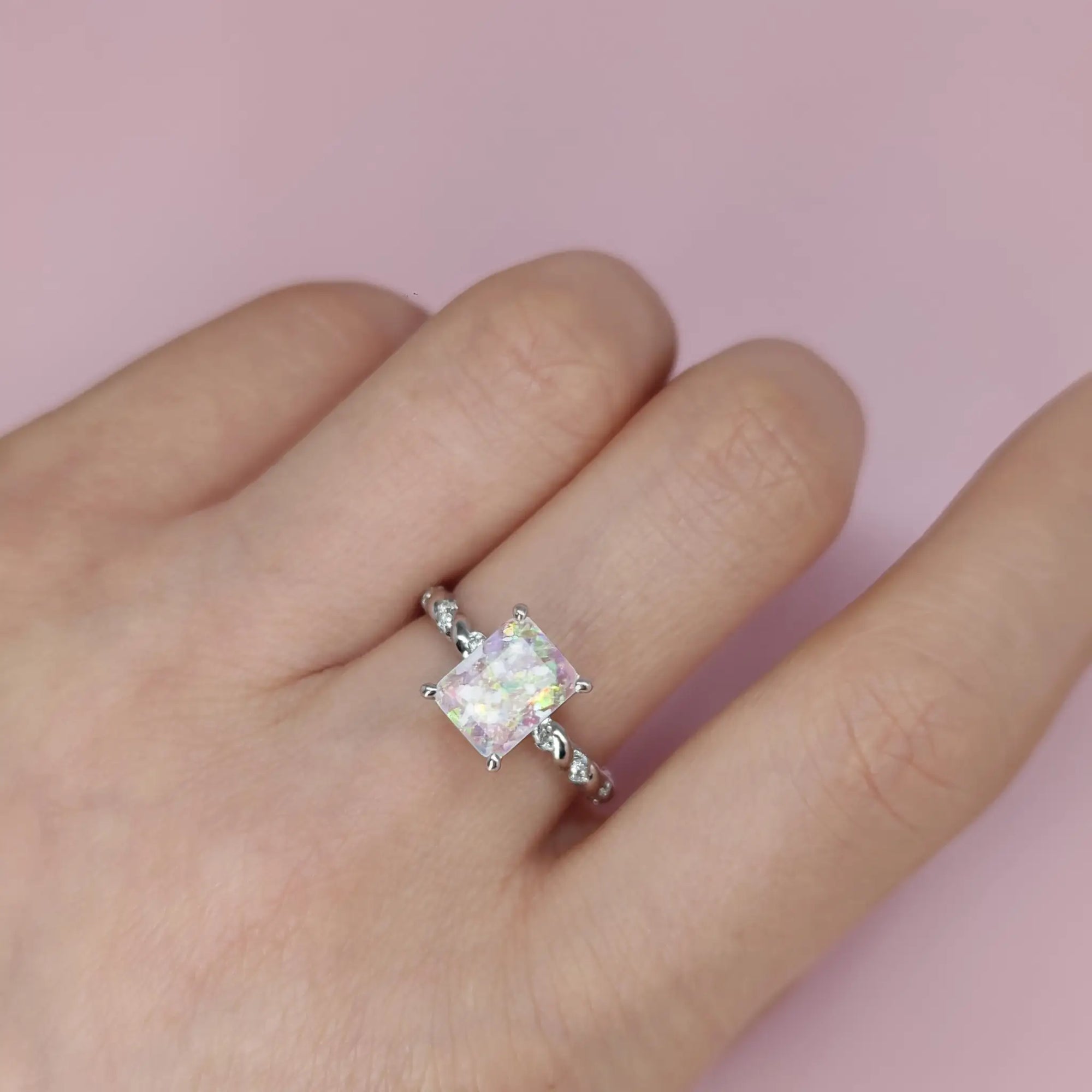 Personalized Twisted Elegance Ashes Gold Ring