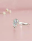 Teardrop Ashes Ring: A Touch of Remembrance